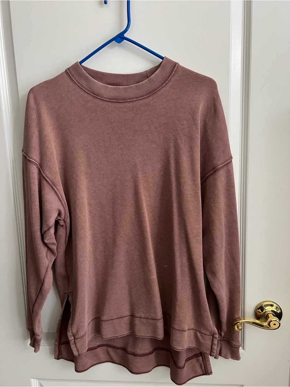 American Eagle Mauve Crewneck Pullover
